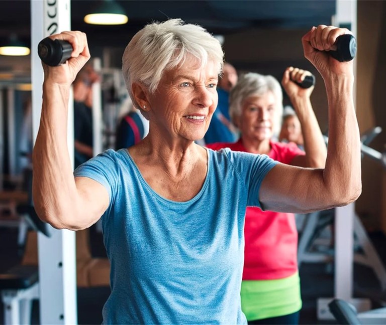 Más fuerza, más años en mujeres