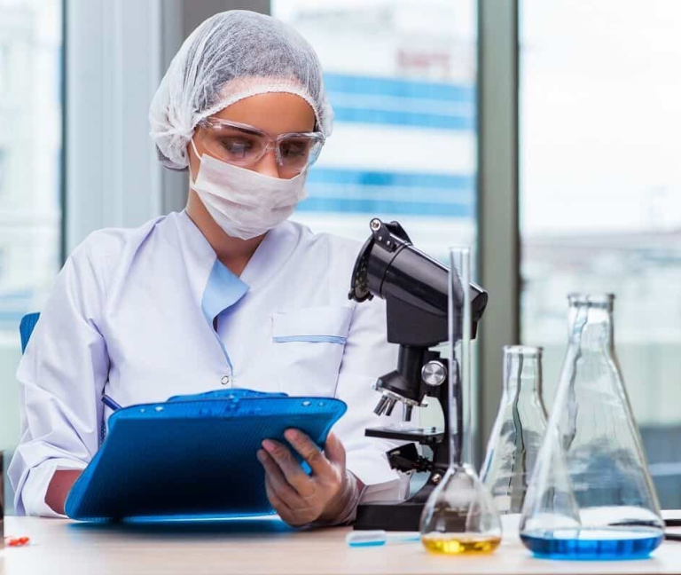 Antimicrobianos y resistencia