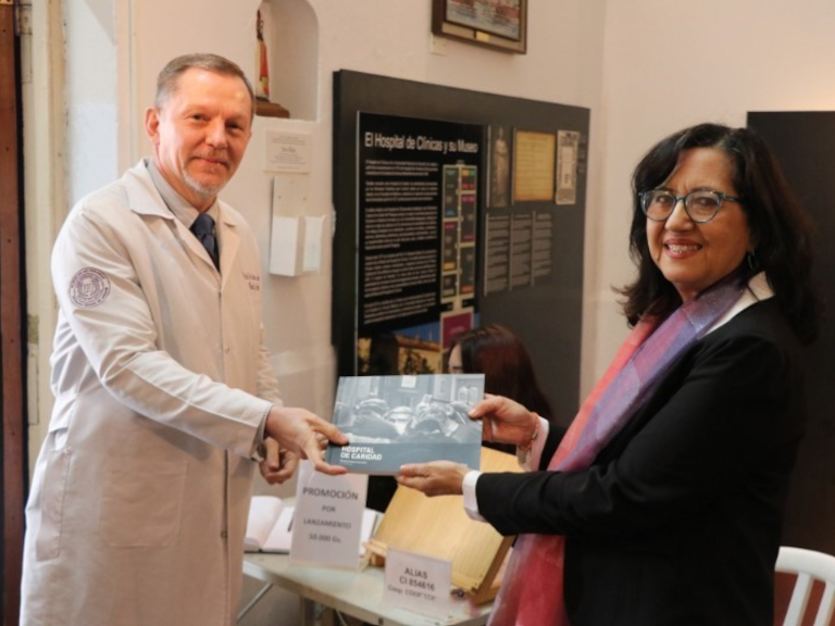 una, hospital de caridad, fotolibro