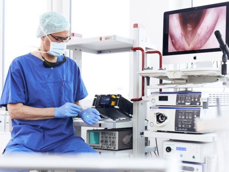 microcirugía laríngea, universidad nacional de asunción, hospital de clínicas