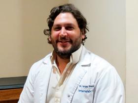 Dr. Enrique Pérez Girala