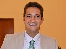 Dr. Jaime Guggiari Doutreleau