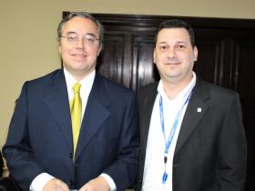 Dr. Alfredo Arriola y Sr. Gustavo Zarza