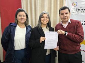 Agente de Promoción Médica SAVAL Mirian Prieto, Supervisora de Zonas SAVAL Jadiyi Patiño y Dr. Juan Lucio Aguilera