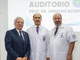 Dres. Arnaldo Acosta, Osmar Cuenca y Miguel Ruoti