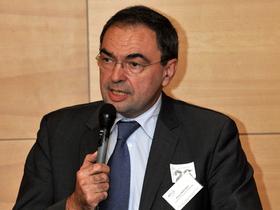 Dr. Bruno Housset