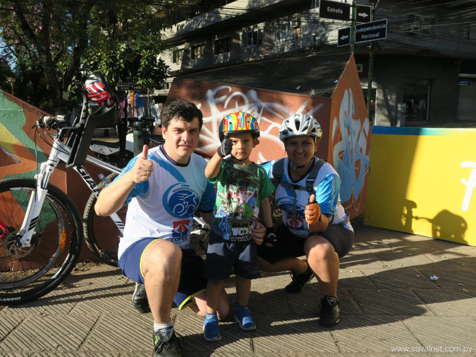 Pedaleando por el Banco de Ojos