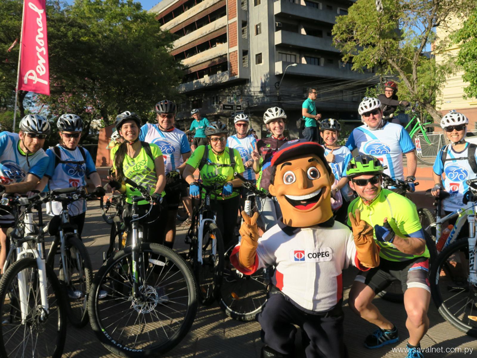Pedaleando por el Banco de Ojos