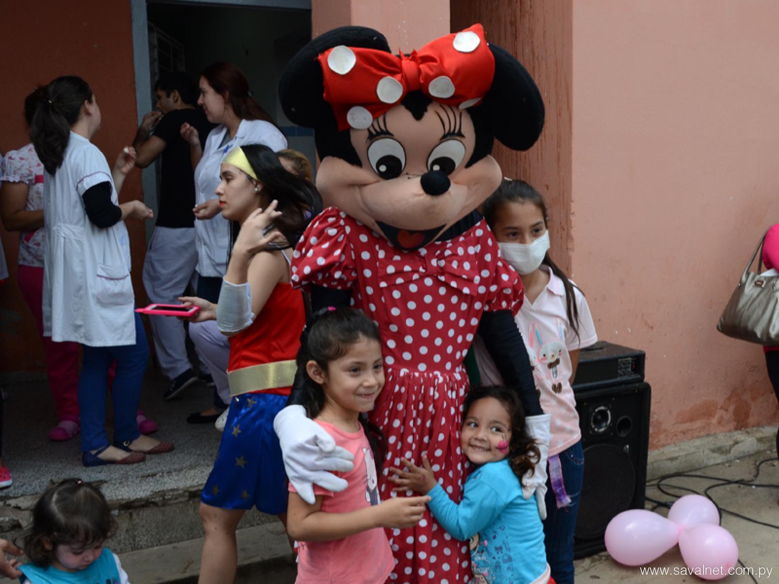 Médicos celebran Día del Niño