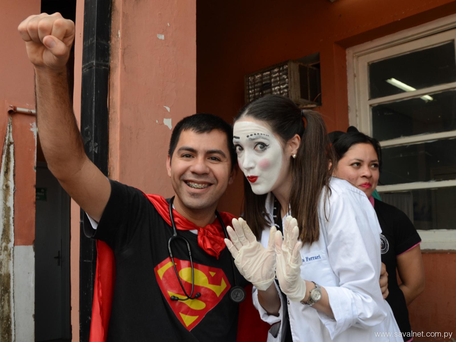 Médicos celebran Día del Niño